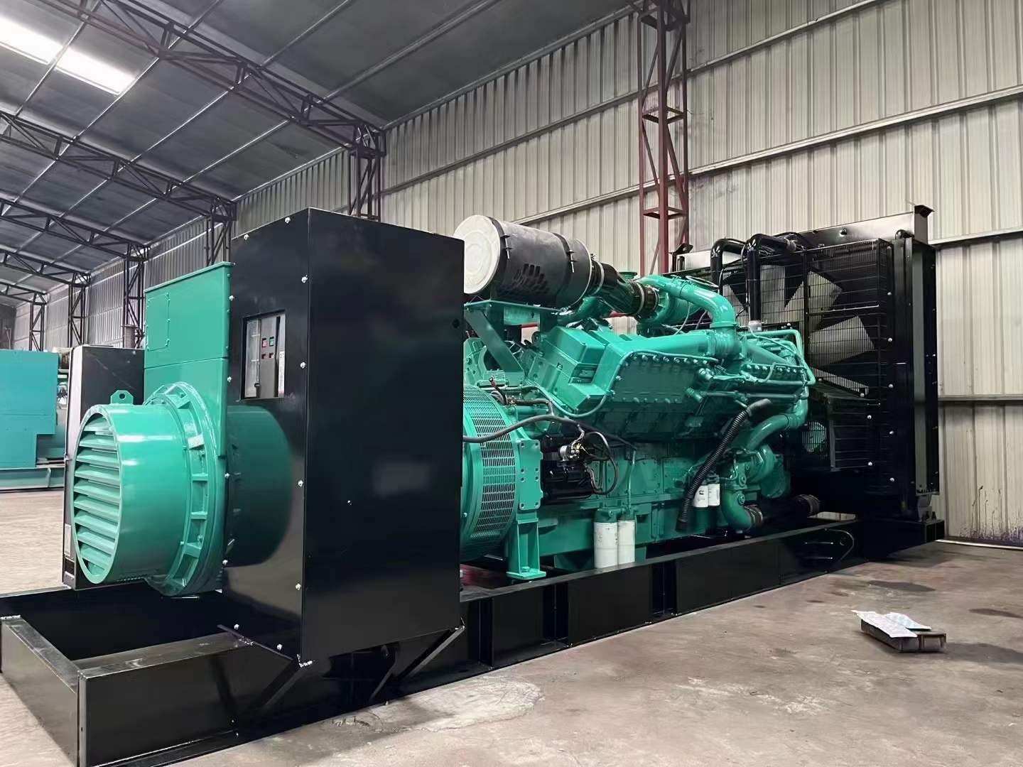 临朐如何降低 800kW 柴油发电机输出电流的波动？