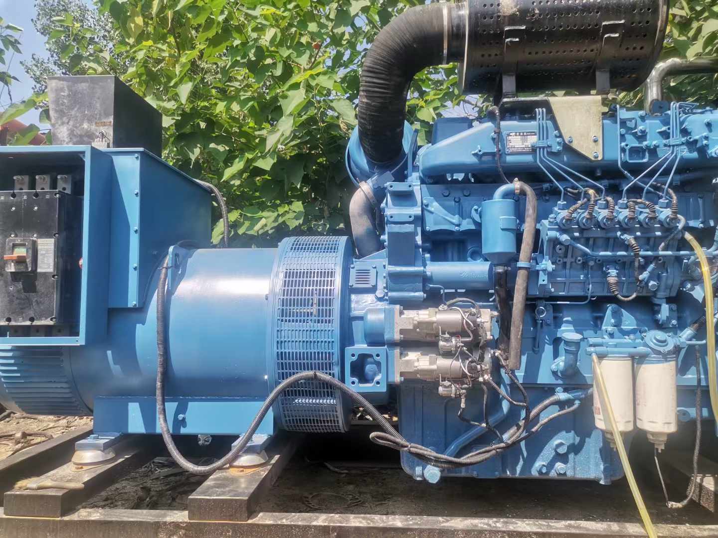 临朐详细说明降低 800kW 柴油发电机输出电流波动的方法