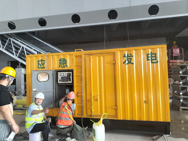 临朐怎样判断空气滤清器是否需要更换？